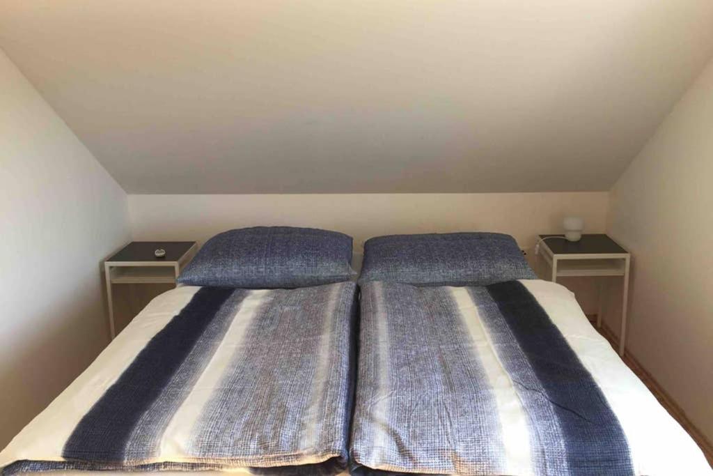 אמשטטן Haus Mit 3 Schlafzimmer Und Garten מראה חיצוני תמונה