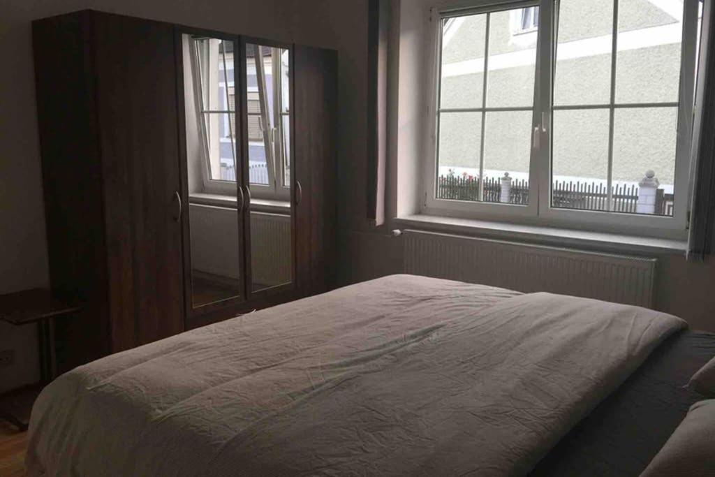 אמשטטן Haus Mit 3 Schlafzimmer Und Garten מראה חיצוני תמונה